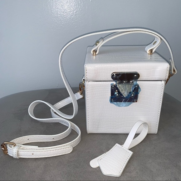 Box purse’s - Picture 2 of 5